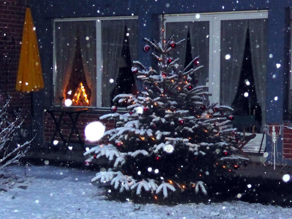 Chez Jean Et Daisy Bed & Breakfast Riehen Luaran gambar