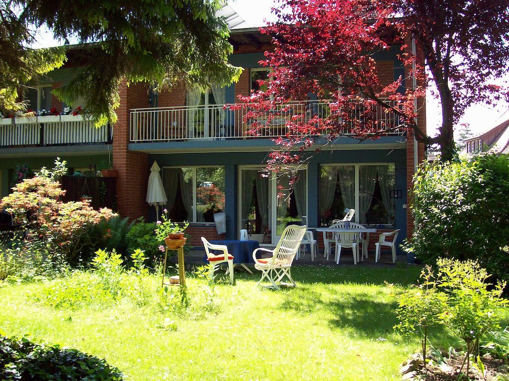 Chez Jean Et Daisy Bed & Breakfast Riehen Luaran gambar