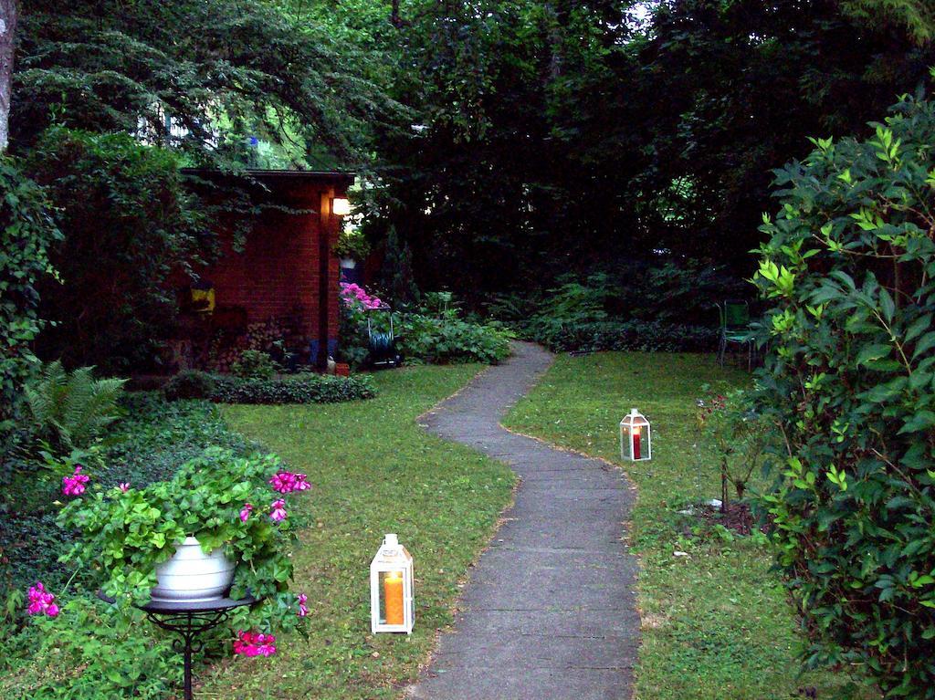 Chez Jean Et Daisy Bed & Breakfast Riehen Luaran gambar
